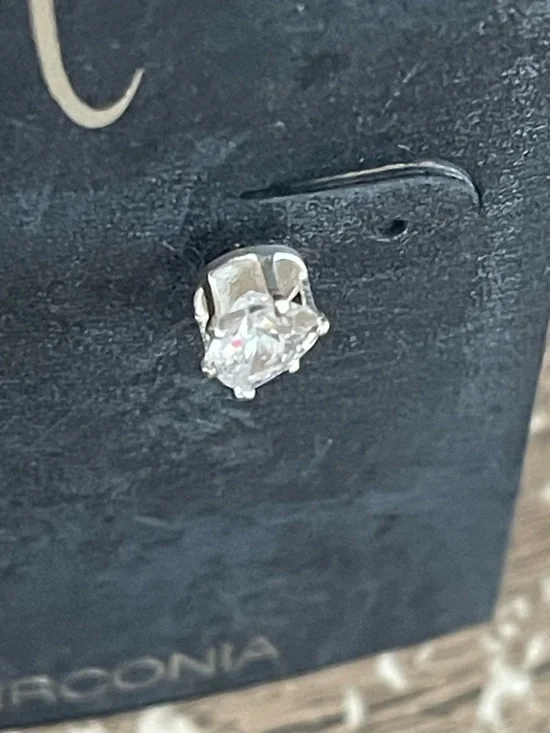 Inc Clear Teardrop Stud Earring - Picture 4 of 6